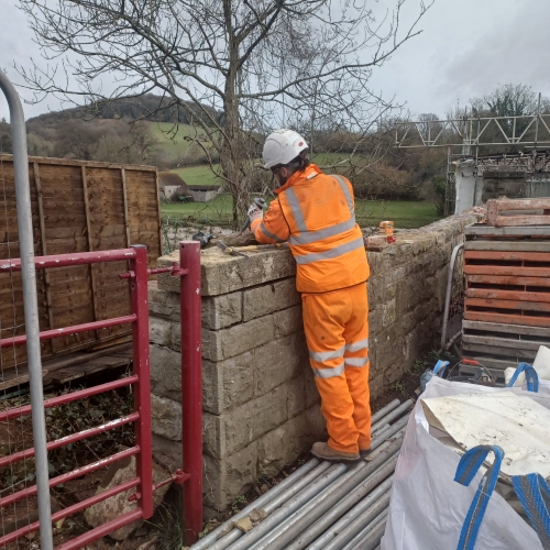 Masonry works to bridge
