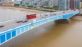 Work on Wandsworth Bridge