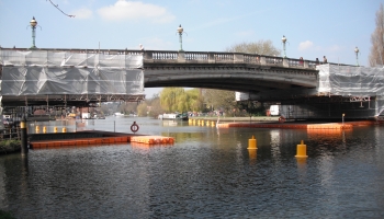Carbon fibre wrap works to Reading Bridge